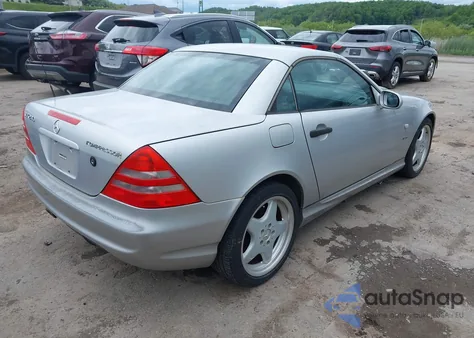 1999 Mercedes-Benz Slk 230 Kompressor z USA, uszkodzony, nr VIN WDBKK47F0XF100495